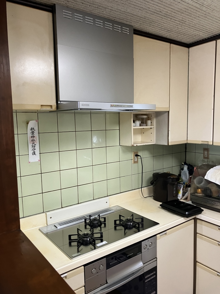 岐阜市　レンジフード交換＆コンロ交換